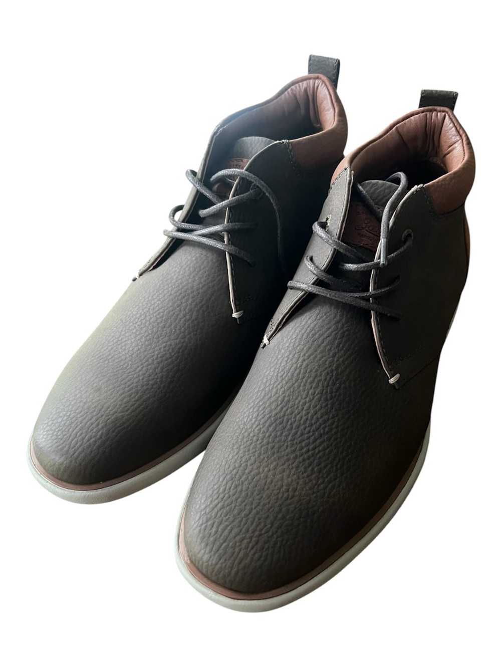 G.H. Bass & Co. Brown Leather Lace-Up Chukka Boots Men’s Size 9